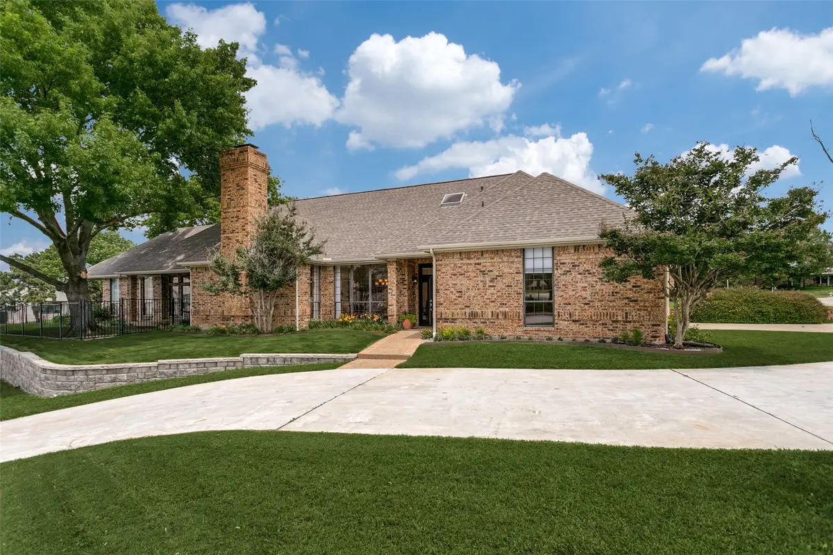 2717 Country Place, Carrollton, TX 75006 - #1