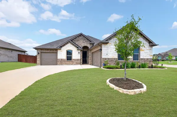 829 Poppie Lane, Midlothian, TX 76065