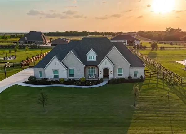 3232 Stardust Lane, Northlake, TX 76226