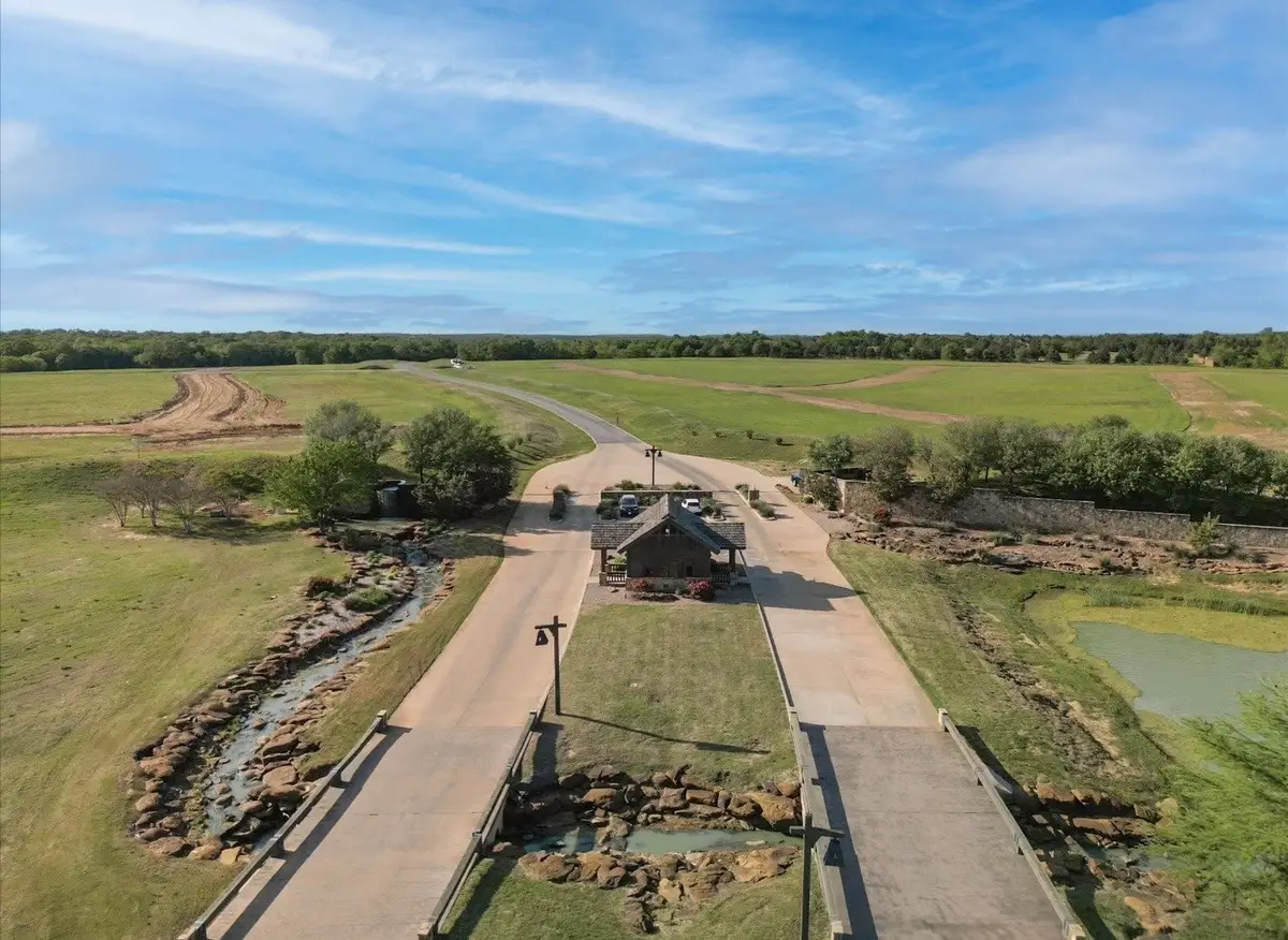 194 Toscana Circle, Gordonville, TX 76245 - #1