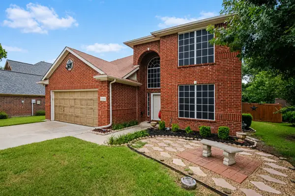 1342 Clear Creek Drive, Lewisville, TX 75067