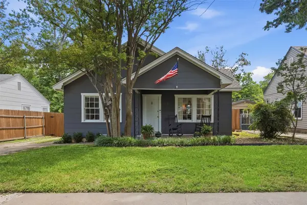 3821 El Campo Avenue, Fort Worth, TX 76107