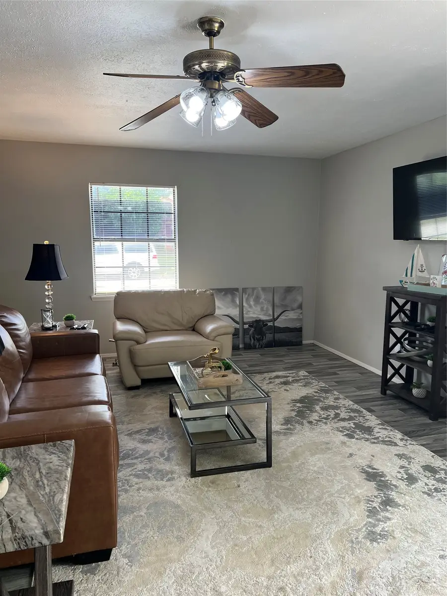 3732 Seven Gables Street, Fort Worth, TX 76133 - #3