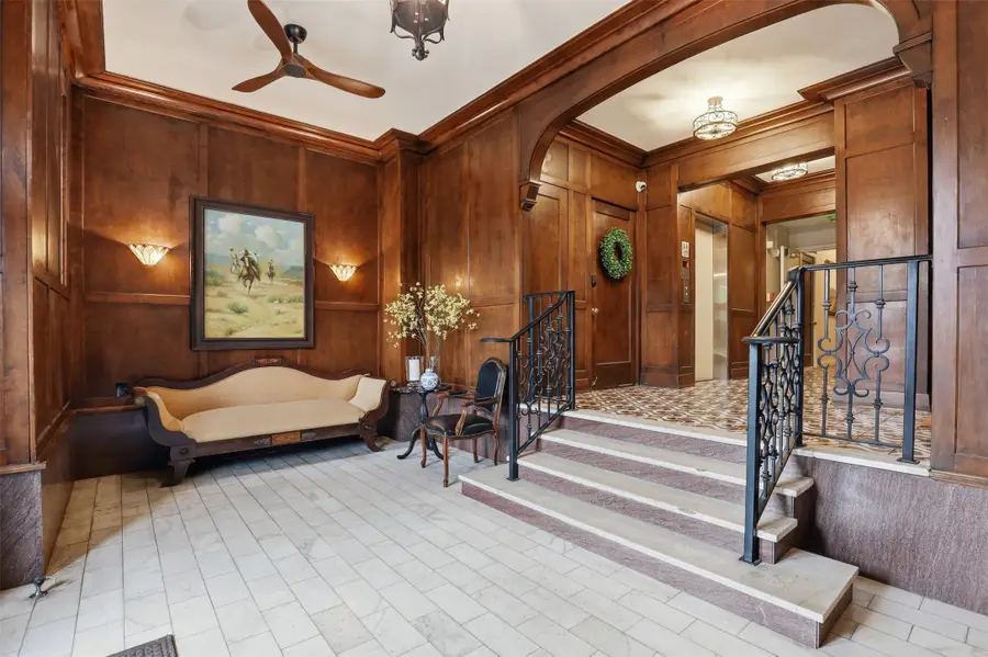 2306 Park Place Avenue #10B, Fort Worth, TX 76110 - #3