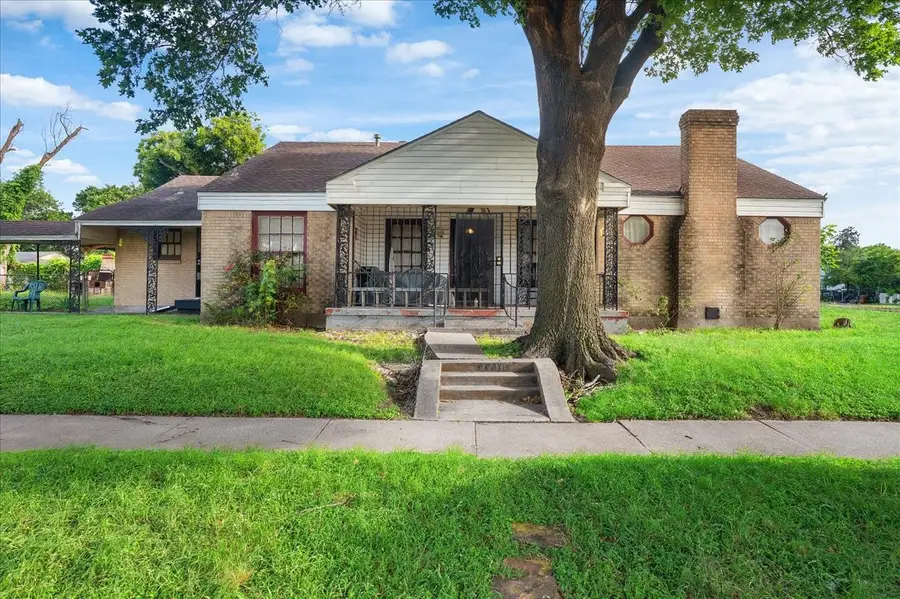 1718 S Marsalis Avenue, Dallas, TX 75216 - #2
