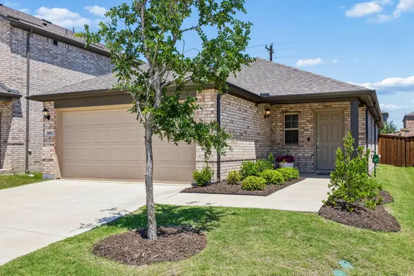 14061 Earlham Street, Pilot Point, TX 76258