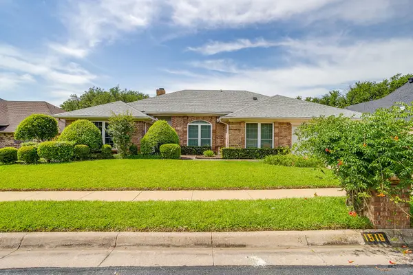 1516 Wimberly Court, Bedford, TX 76021