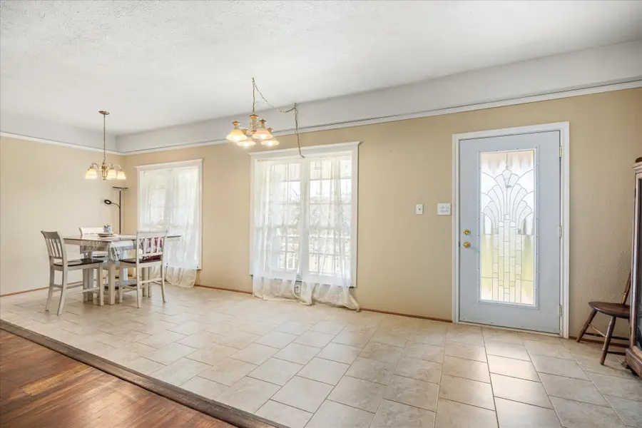 624 Alexander Drive-a, Stephenville, TX 76401 - #3