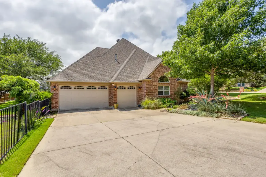 711 Flamingo Circle, Burleson, TX 76028 - #2