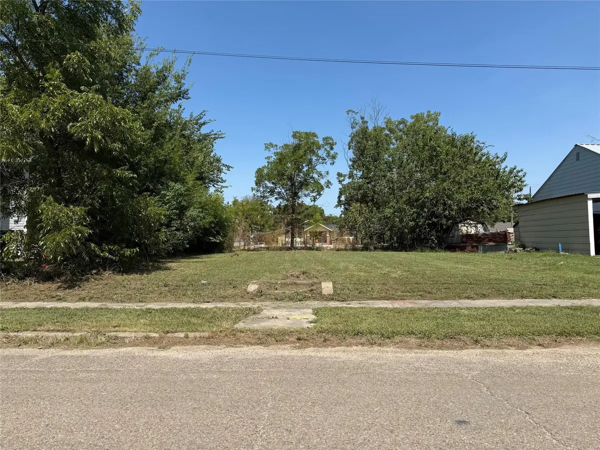 2006 Oneal Street, Greenville, TX 75401 - #1