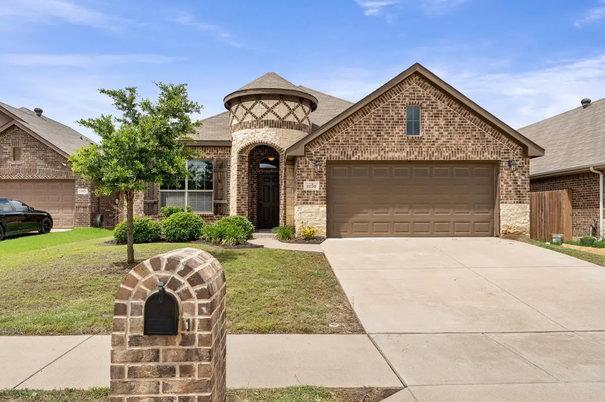 2120 Blakely Court, Fort Worth, TX 76134 - #1