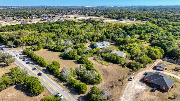 1922 W Pleasant Run Road, DeSoto, TX 75115