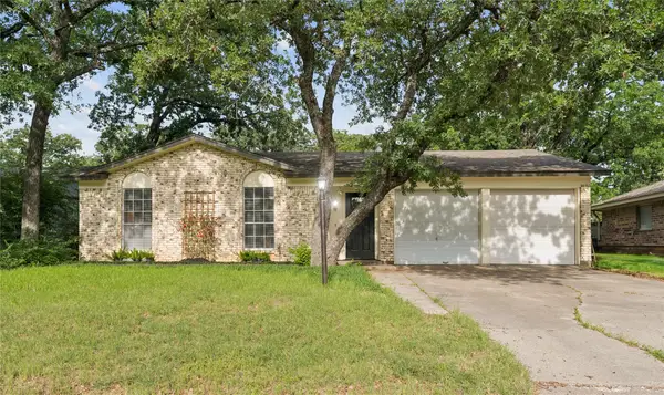 1213 Pin Oak Drive, Denton, TX 76209