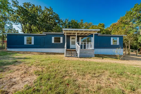 106 Creekwood Drive, Mabank, TX 75156