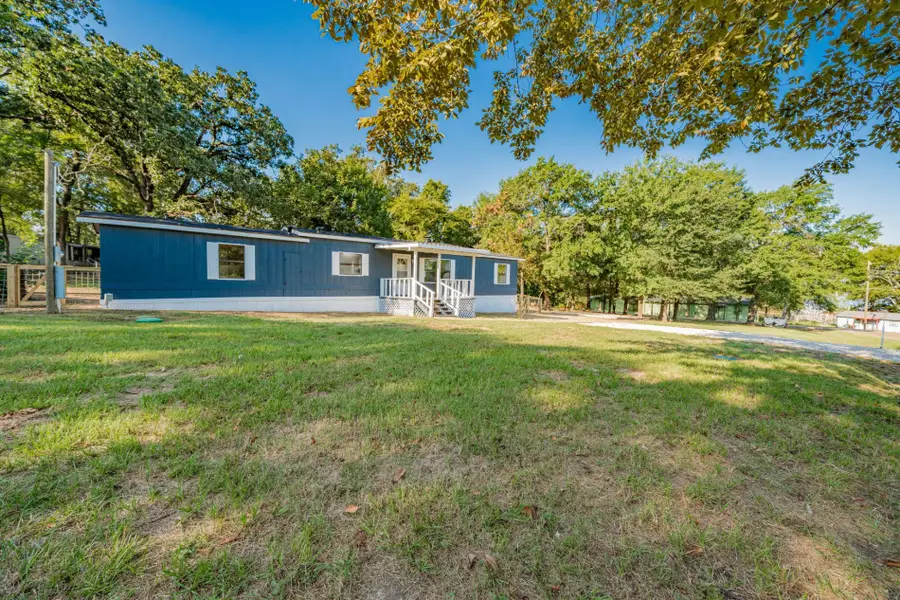 106 Creekwood Drive, Mabank, TX 75156 - #2