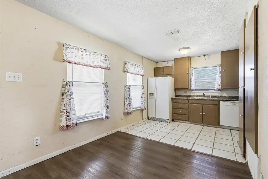 3822 Ragged Rock Court, Joshua, TX 76058 - #3