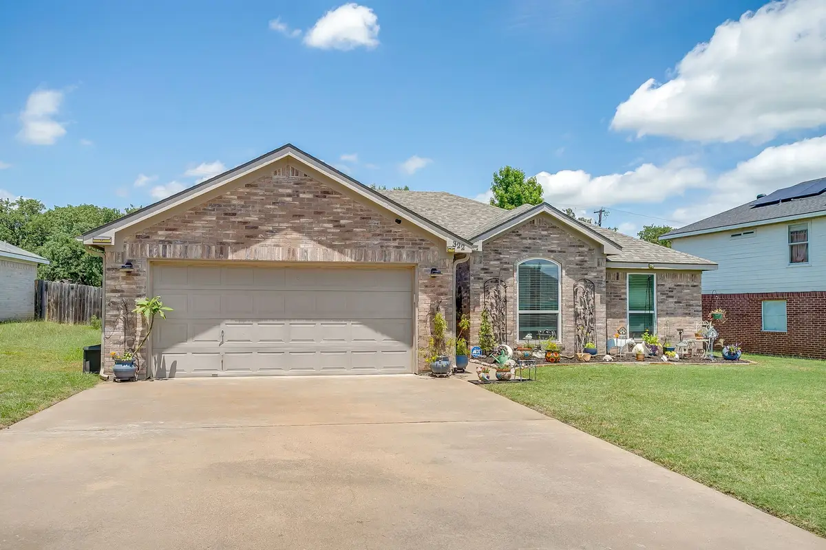 322 Dalhart Drive, Weatherford, TX 76086 - #1