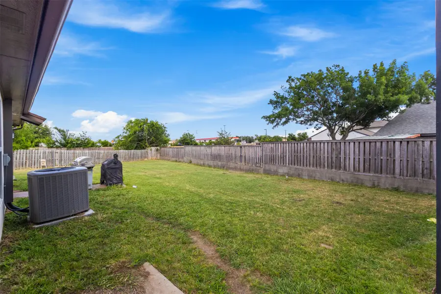 8800 Crestbrook Drive, Fort Worth, TX 76179 - #3
