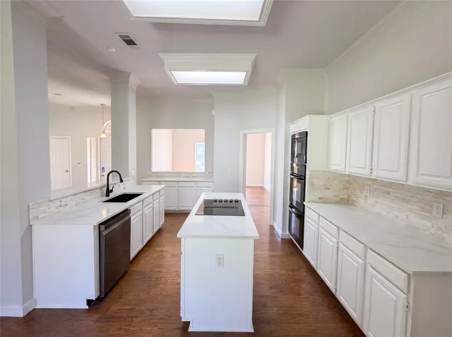 735 Highridge Drive, Lakewood Village, TX 75068 - #2