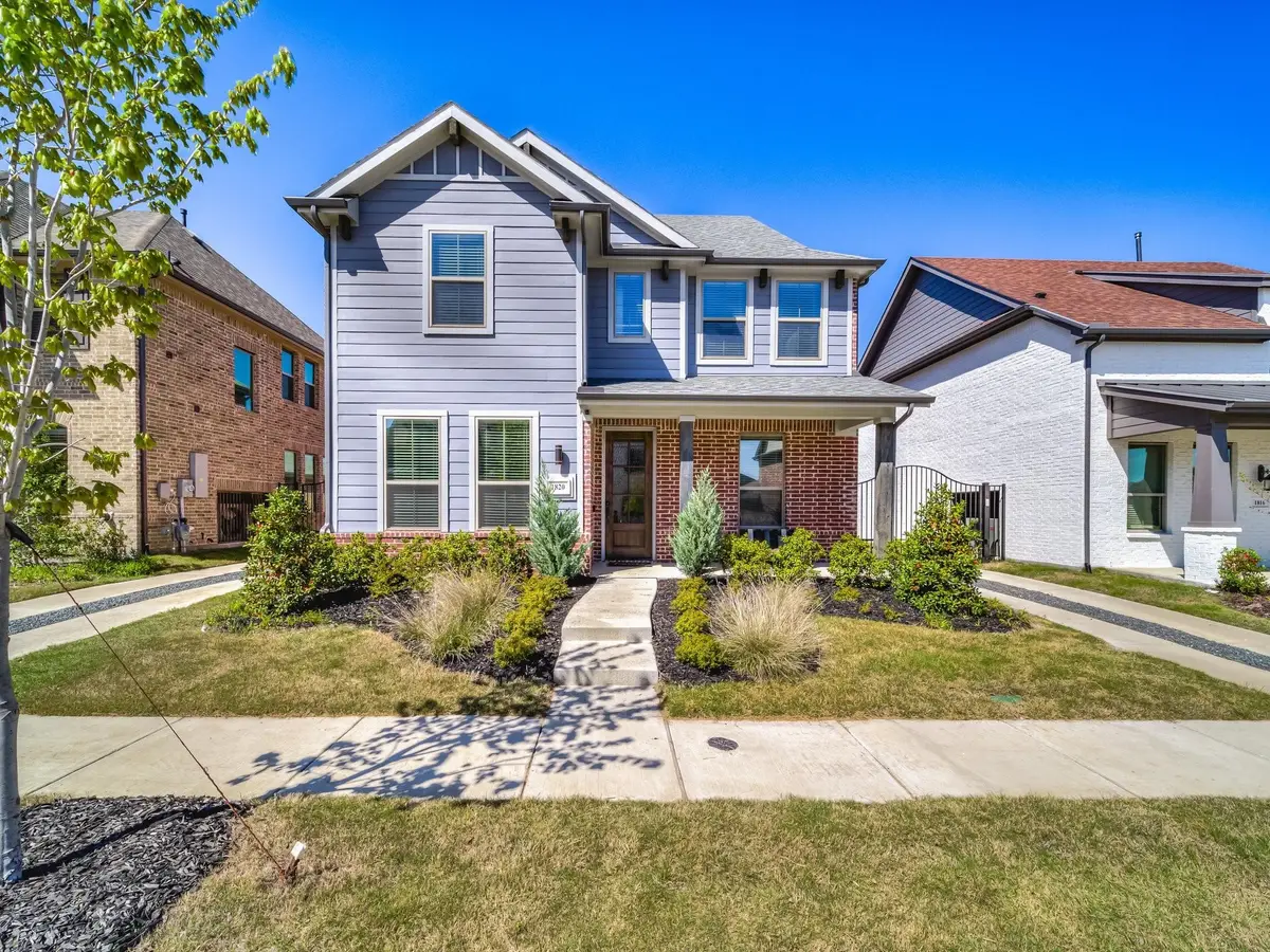 1820 Temple Hills, Van Alstyne, TX 75495 - #1