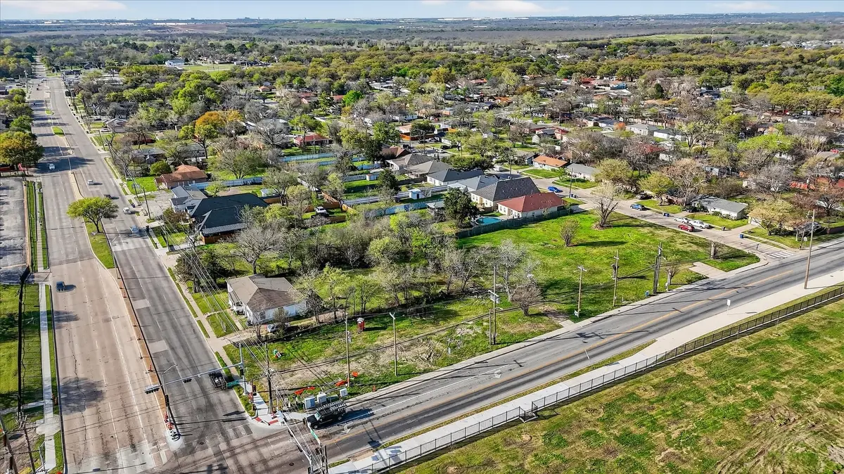 451 N Jim Miller Road, Dallas, TX 75217 - #1
