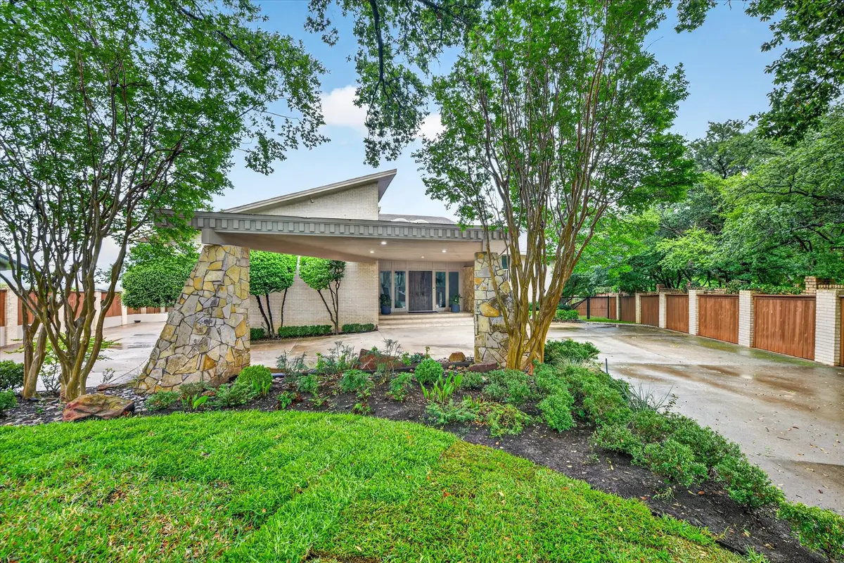 4 Lombardy Court, Benbrook, TX 76132 - #1