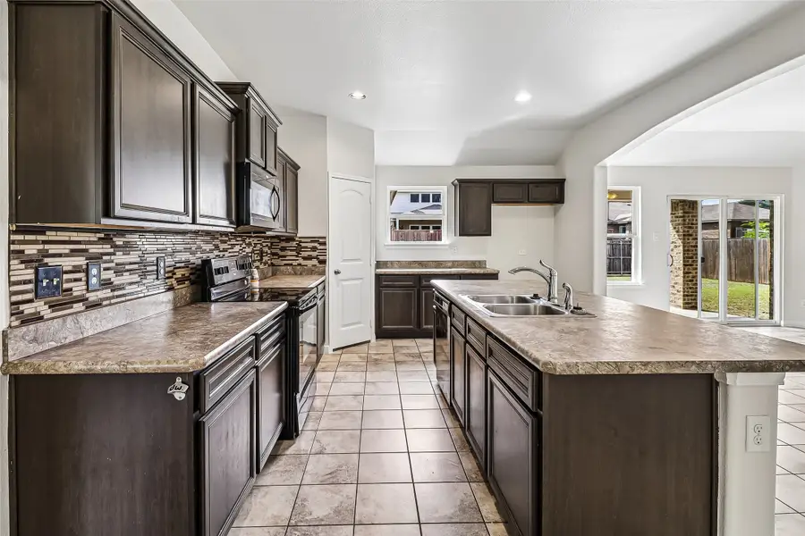 2979 Driftwood Lane, Lancaster, TX 75146 - #2