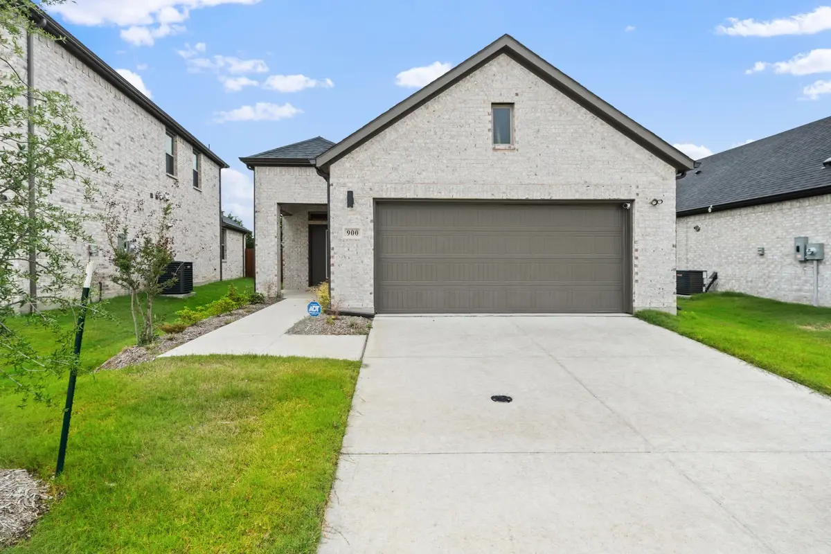 900 Pine Beach Drive, Princeton, TX 75071 - #1