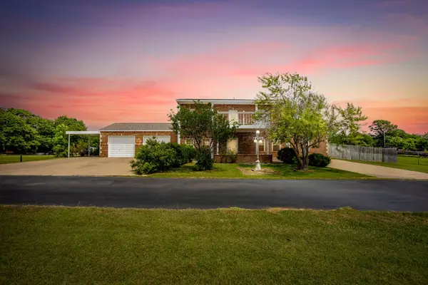 807 Caddo Road, Joshua, TX 76058