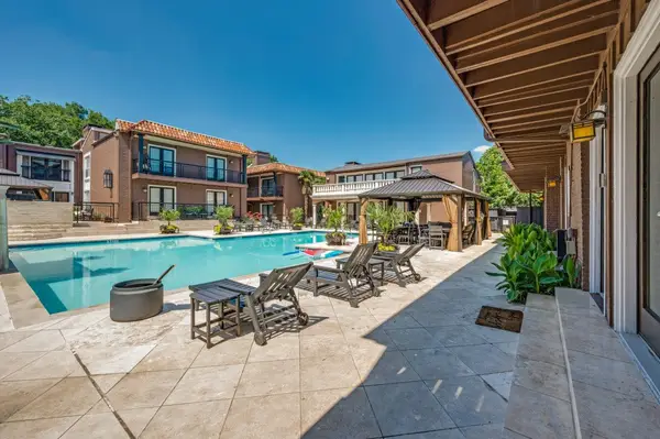5926 Sandhurst Lane #124, Dallas, TX 75206