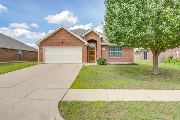 1124 Mourning Dove Drive, Burleson, TX 76028