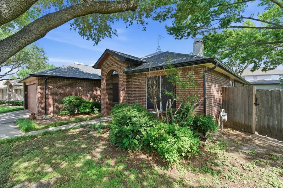 929 Hiawatha Lane, Saginaw, TX 76131 - #2