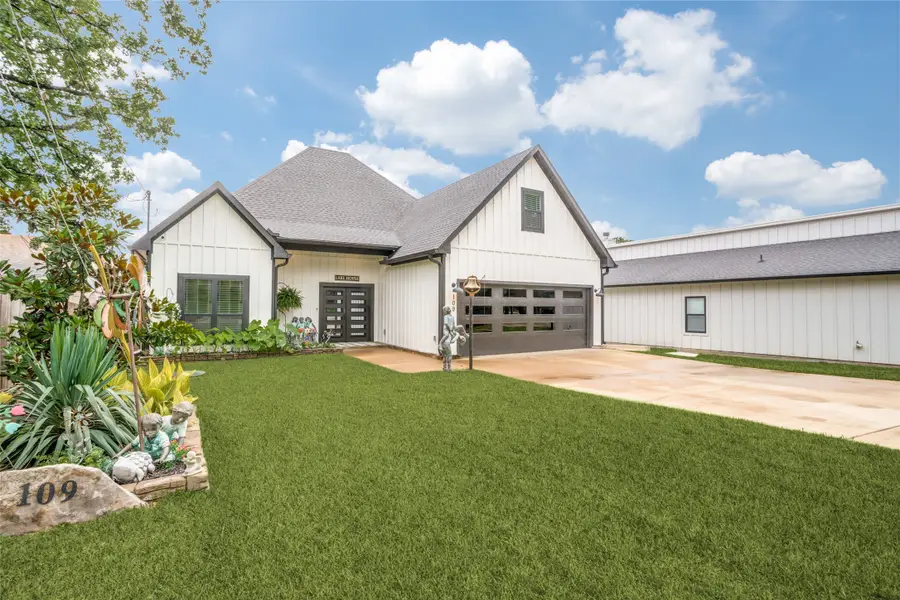 109 Autumn Wood Trail, Gun Barrel City, TX 75156 - #2