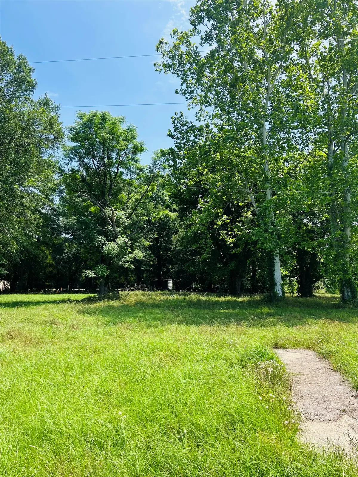 610 6th Street, Chandler, TX 75758 - #1