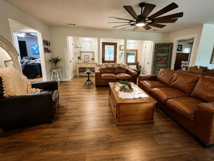 815 S 4th Street, Crandall, TX 75114 - #2