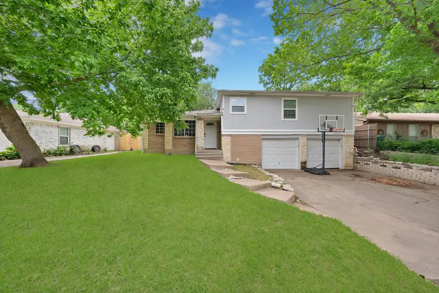 2904 Raton Drive, Fort Worth, TX 76116 - #2