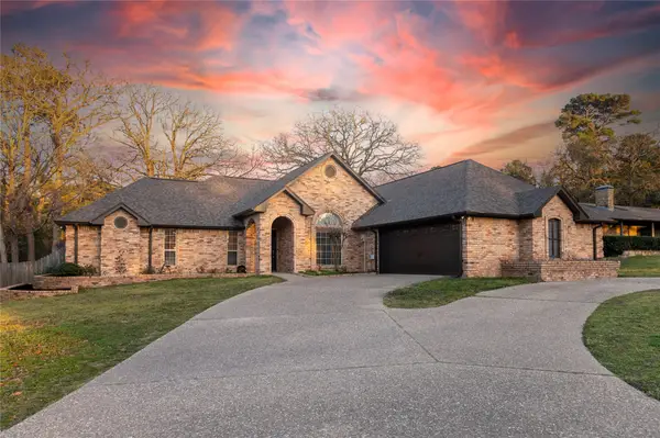 329 Hideaway Lane E, Hideaway, TX 75771