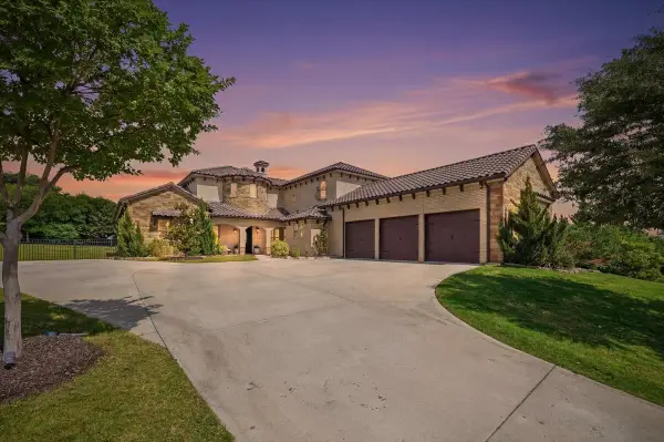167 Crooked Creek Lane, Aledo, TX 76008