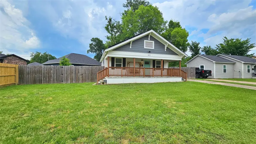 831 Alabama Street, Sulphur Springs, TX 75482 - #3
