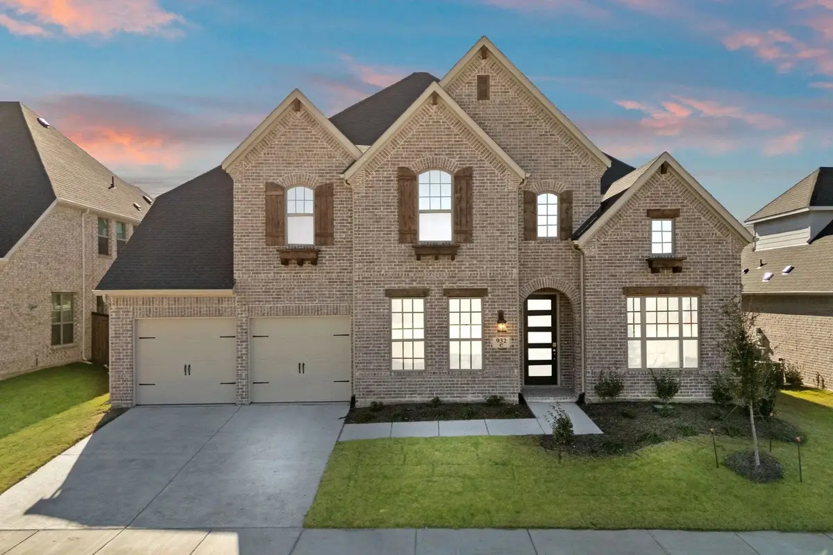 932 Pelotazo Avenue, Justin Roanoke, TX 76247 - #1