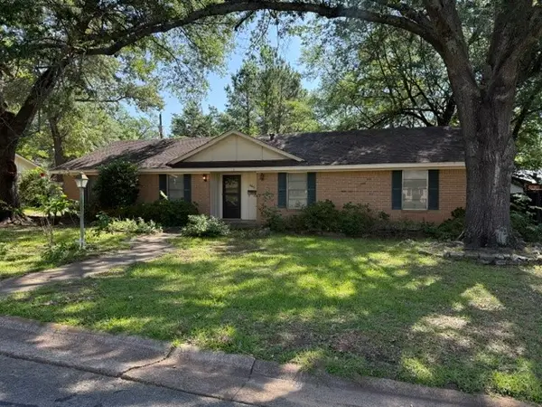 665 32nd Street Se, Paris, TX 75460
