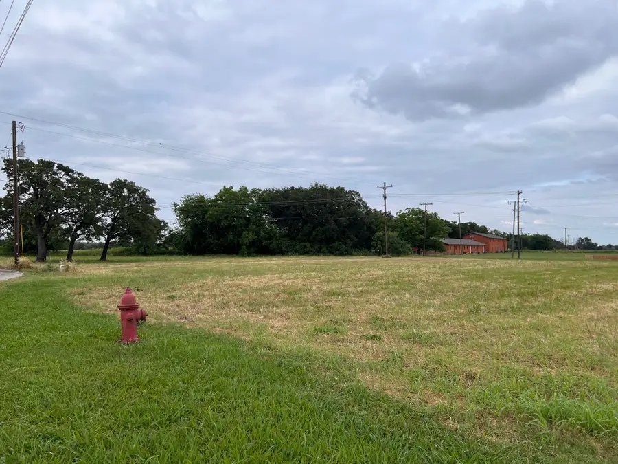 000 Valley Forge, Comanche, TX 76442 - #3