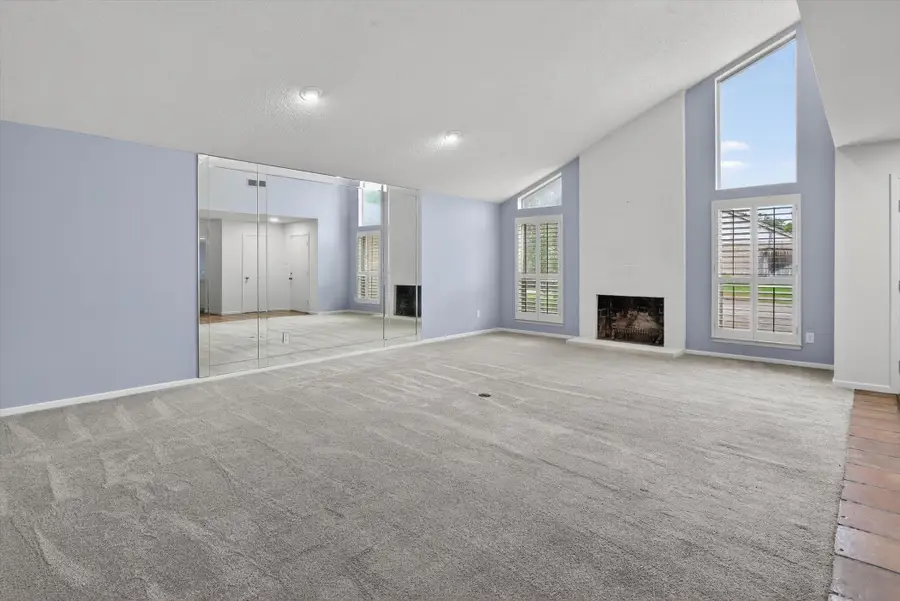 4083 Hidden View Circle, Fort Worth, TX 76109 - #2