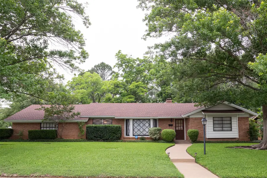 7101 Jewell Avenue, Fort Worth, TX 76112 - #2