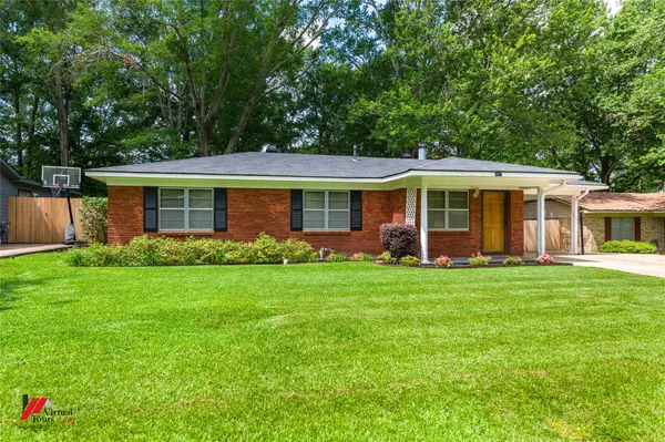 1917 Hollyhock Drive, Shreveport, LA 71118