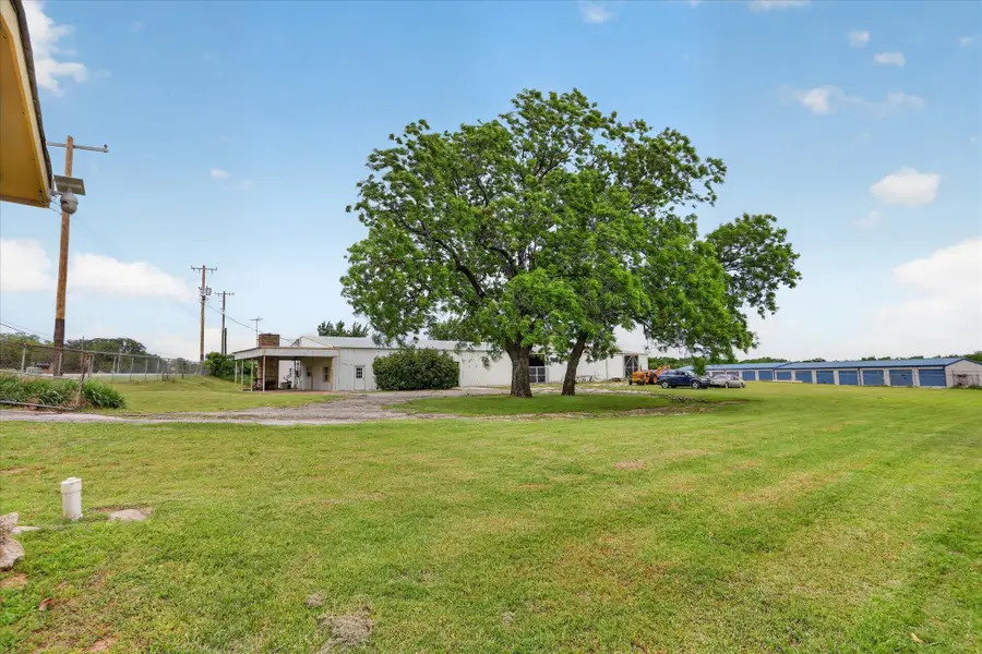 1092 W Highway 199, Springtown, TX 76082 - #3