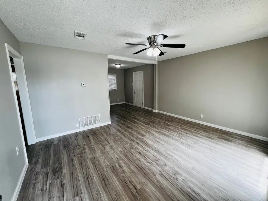 1026 SW 3rd Street, Grand Prairie, TX 75051 - #3