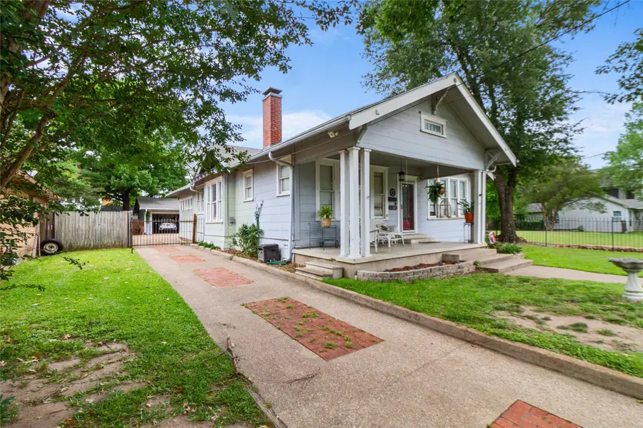 1594 W 4th Avenue, Corsicana, TX 75110 - #2