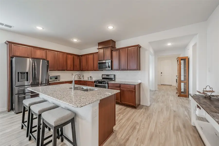 1446 White Water Way, Aubrey, TX 76227 - #3