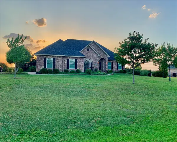 1243 Chartres, Oak Ridge, TX 75142